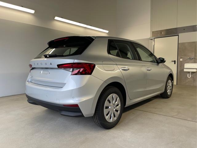 Skoda / Fabia / Silber / / / 95PS Sitzheizung+App-Connect