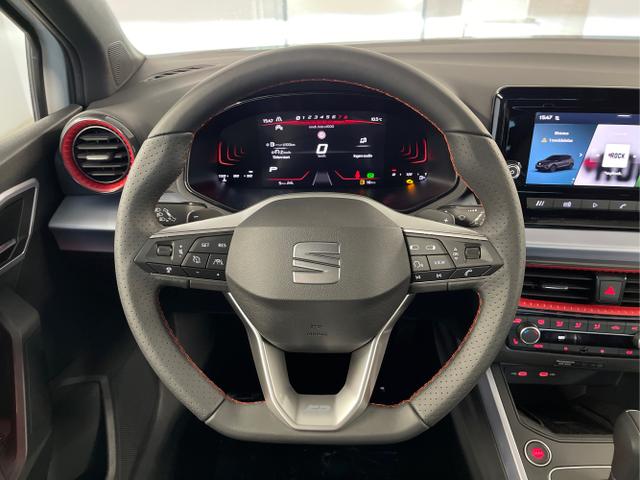 Seat / Arona / Weiß / / / 115PS DSG AHK+Kamera+ACC+VollLED+Sitzheizung