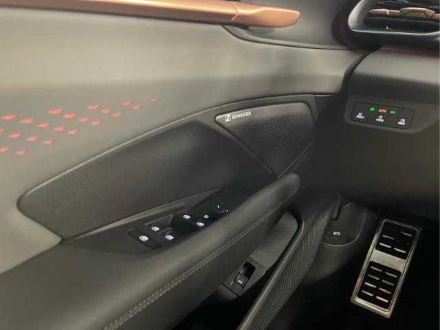 Cupra / Terramar / Schwarz / / / 4Drive Navi+HUD+Sennheiser+Alu20+Memory+eHeck+ACC+Keyless+DCC