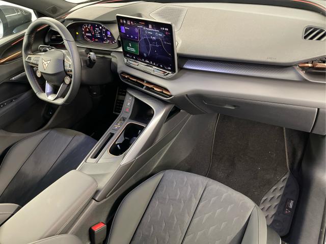 Cupra / Terramar / Schwarz / / / 4Drive Navi+HUD+Sennheiser+Alu20+Memory+eHeck+ACC+Keyless+DCC