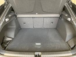 Cupra Terramar VZ 4Drive Navi+HUD+Sennheiser+Alu20+Dinamica+eHeck+ACC+Keyless 