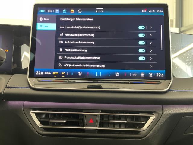 Volkswagen / Tiguan / Schwarz / / / 193PS TDI 4M Black+AHK+Stdhz+360°+Leder+IQ.Light+Drive+HUD+Harman+Pano