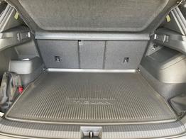 Volkswagen Tiguan R-Line 193PS TDI 4M Black+AHK+Stdhz+360°+Leder+IQ.Light+Drive+HUD+Harman+Pano 