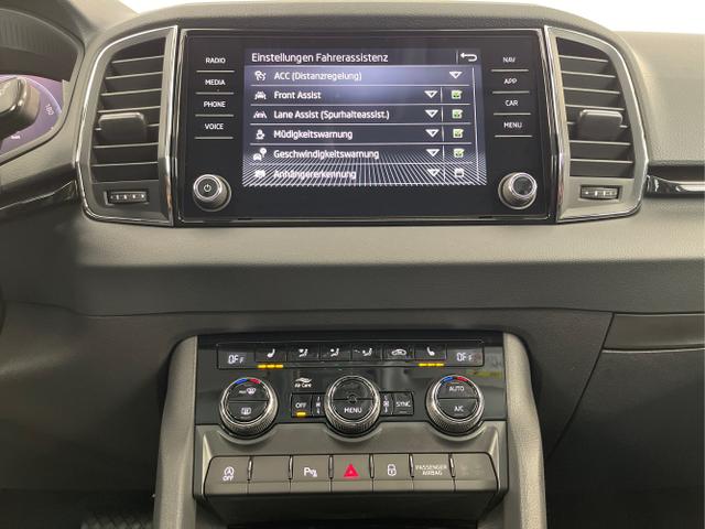 Skoda / Karoq / Grau / / / 150PS TDI DSG 4x4 AHK+Navi+ACC+Kamera+Sitzheiz+eHeck+GV5