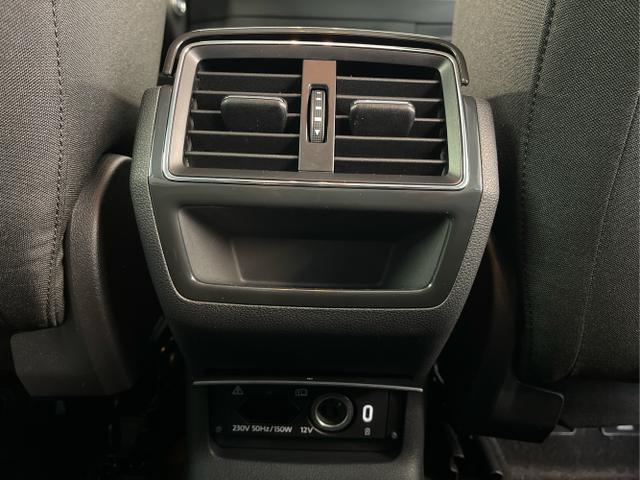 Skoda / Karoq / Grau / / / 150PS TDI DSG 4x4 AHK+Navi+ACC+Kamera+Sitzheiz+eHeck+GV5