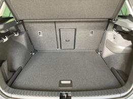 Skoda Karoq Selection 150PS TDI DSG 4x4 AHK+Navi+ACC+Kamera+Sitzheiz+eHeck+GV5 