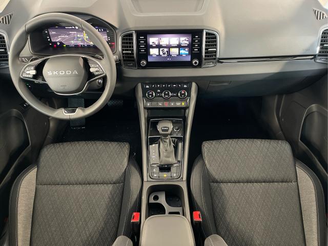 Skoda / Karoq / Blau / / / 150PS TSI DSG Navi+ACC+AHK+Kessy+Kamera+Sitzheiz+eHeck+GV5