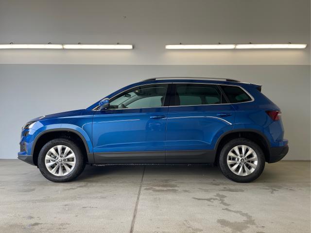 Skoda / Karoq / Blau / / / 150PS TDI DSG 4x4 AHK+Navi+ACC+Kamera+Sitzheiz+eHeck+GV5
