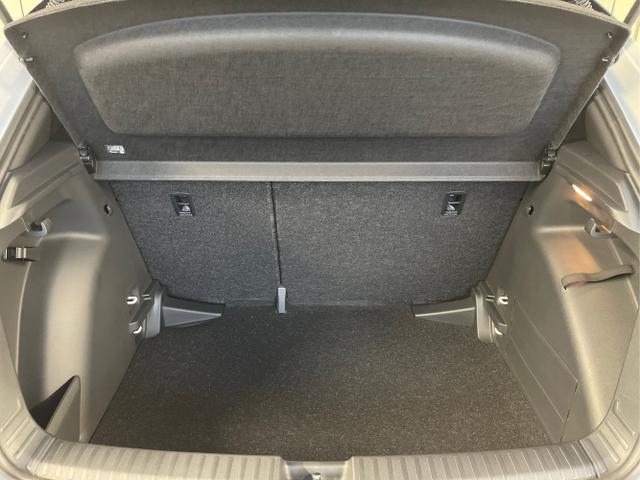 Skoda / Fabia / Weiß / / / Selection 115PS DSG Dynamic+Kamera+Kessy+Alu16+Sitzheiz+Climatronic+PDCvo+hi 