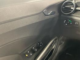 Skoda Fabia Selection 115PS DSG GV4+Dynamic+Cam+Kessy+Alu16+Sitzheiz+Climatronic+PDCvo+hi 