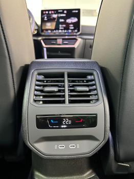 Cupra Leon ST 150PS eTSI DSG AHK+Edge+Kamera+IntelliDrive+Sitzheiz+Alu18+ACC 