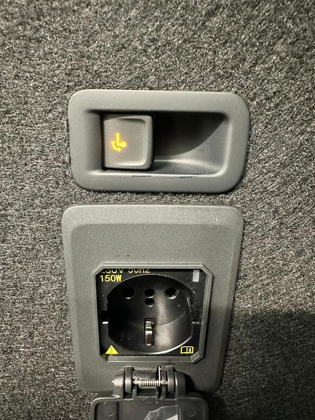 Cupra Leon ST 150PS eTSI DSG AHK+Edge+Kamera+IntelliDrive+Sitzheiz+Alu18+ACC 