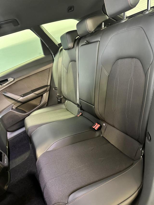 Cupra Leon ST 150PS eTSI DSG AHK+Edge+Kamera+IntelliDrive+Sitzheiz+Alu18+ACC 