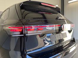 Volkswagen Tiguan LIFE 150PS eTSI DSG AHK+360°+IQ.Light+IQ.Drive+Navi 