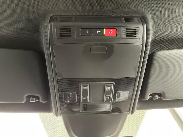 Volkswagen / Taigo / Grau / / / 115PS DSG Kessy+AHK+Navi