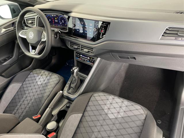 Volkswagen / Taigo / Grau / / / 115PS DSG Kessy+AHK+Navi