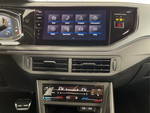 Volkswagen / Taigo / Silber / / / 150PS DSG Pano+IQ.Light+Discover Pro