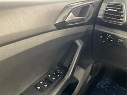 Volkswagen T-Cross LIFE 115PS DSG AHK+Navi+Kessy 
