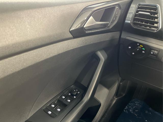 Volkswagen / T-Cross / Grau / / / 115PS DSG AHK+Navi+Kessy