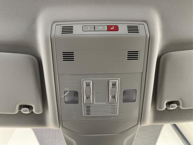 Volkswagen / T-Cross / Grau / / / 115PS DSG AHK+Navi+Kessy