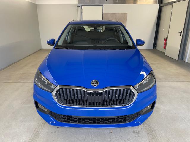 Skoda / Fabia / Blau / / / 95PS Sitzheizung+4 Jahre Garantie