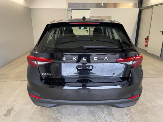 Skoda / Fabia / Schwarz / / / 95PS Sitzheizung+4 Jahre Garantie