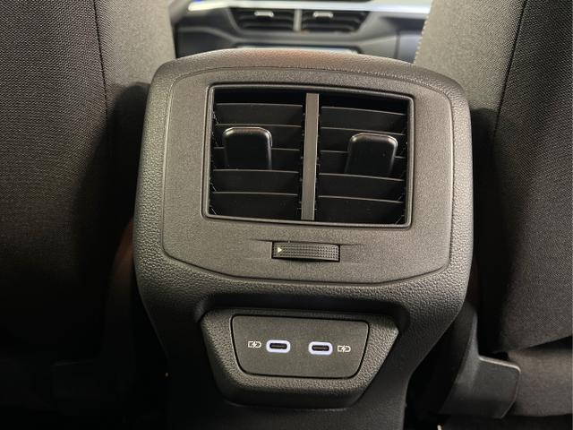 Volkswagen / T-Roc / Grau / / / AHK+Kessy+Kamera+ACC