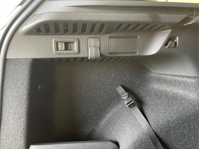 Skoda / KAMIQ / Blau / / / 115PS AHK+Kessy