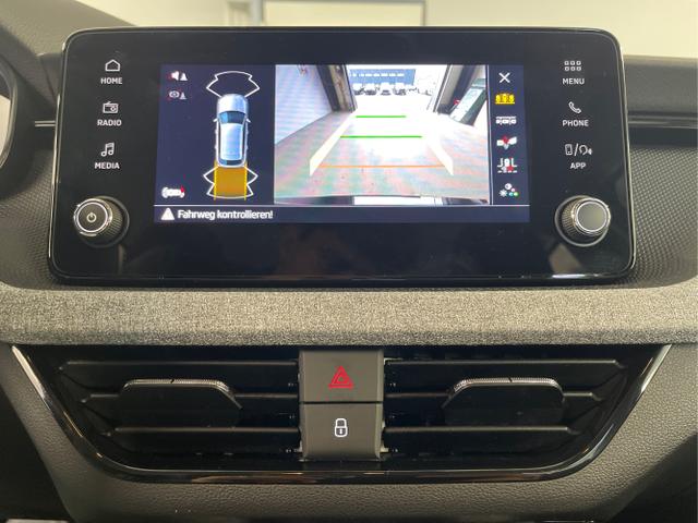 Skoda / KAMIQ / Blau / / / 115PS AHK+Kessy