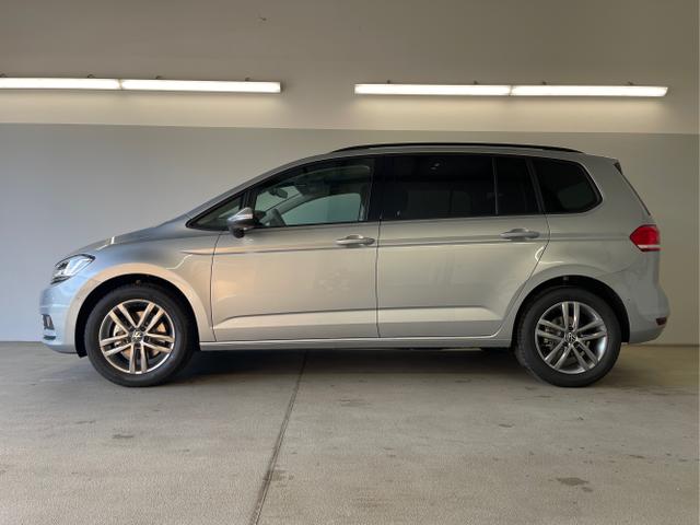 Volkswagen / Touran / Silber / / / 1.5 TSI DSG 7Sitz+AHK+IQ.Light+Kamera+Navi+eHeck+Keyless+Sitzheiz