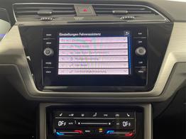 Volkswagen Touran Comfortline 1.5 TSI DSG 7Sitz+AHK+IQ.Light+Kamera+Navi+eHeck+Keyless+Sitzheiz 