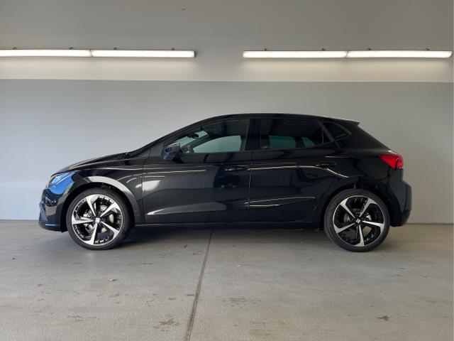 Seat / Ibiza / Schwarz / / / 115PS DSG Kessy+ACC+18 Zoll