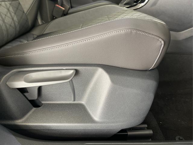 Volkswagen / T-Roc / Grau / / / 2.0 TSI 140kW / 190PS DSG 4M AHK+Black+Matrix+ACC+Navi