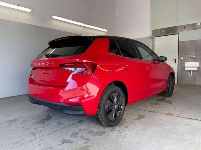 Skoda / Fabia / Rot / / / Selection 115PS DSG AHK+Dynamic+Kamera+Kessy+Alu16+Sitzheiz+Climatron+PDCvohi 