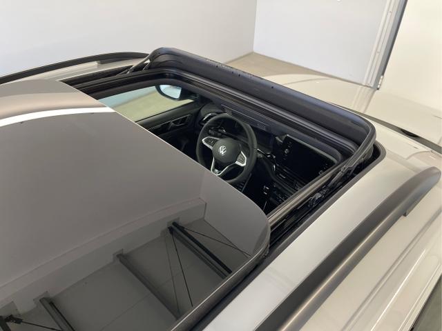 Volkswagen / T-Roc / Grau / / / 190PS 4M DSG Pano+AHK+Black+IQ.Light+IQ.Drive+eHeck+Kamera+Alu19
