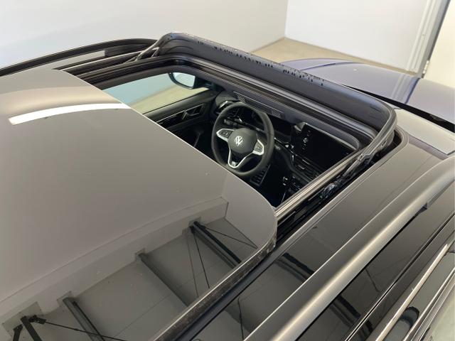 Volkswagen / T-Roc / Blau / / / 190PS 4M DSG Pano+AHK+Black+IQ.Light+IQ.Drive+eHeck+Kamera+Alu19