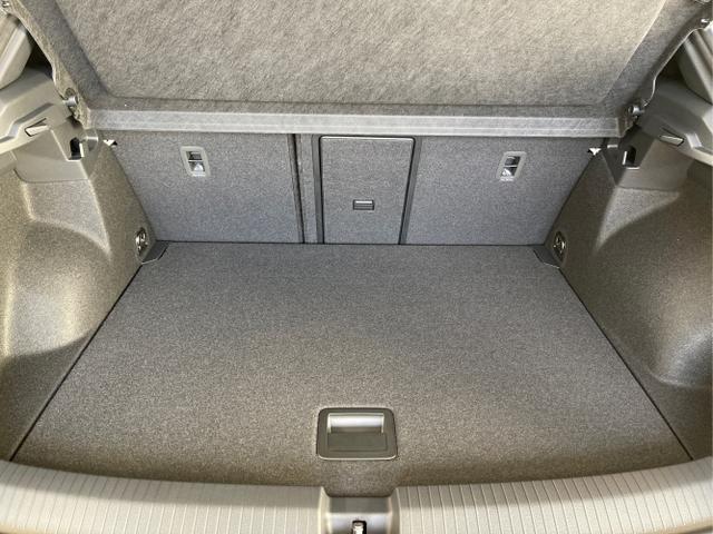 Volkswagen / T-Roc / Blau / / / 190PS 4M DSG Pano+AHK+Black+IQ.Light+IQ.Drive+eHeck+Kamera+Alu19