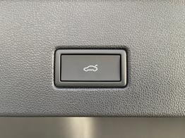 Volkswagen T-Roc R-Line 190PS 4M DSG Pano+AHK+Black+IQ.Light+IQ.Drive+eHeck+Kamera+Alu19 