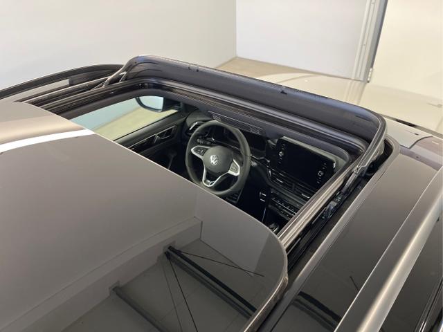 Volkswagen / T-Roc / Grau / / / 190PS 4M DSG Pano+AHK+Black+IQ.Light+IQ.Drive+eHeck+Kamera+Alu19