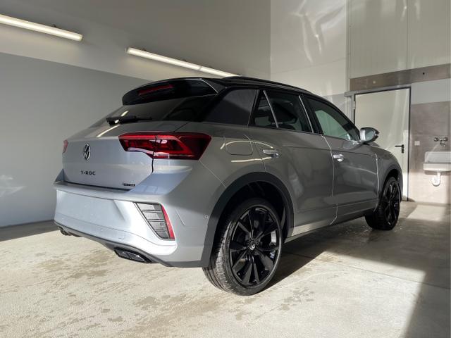 Volkswagen / T-Roc / [K2A2] Pyrit Silber Metallic / Dach Schwarz / / / 190PS 4M DSG Pano+AHK+Black+IQ.Light+IQ.Drive+eHeck+Kamera+Alu19