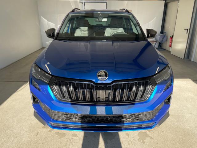Skoda / Karoq / Blau / / / TSI 4x4 360°+19 Zoll+Navi+AHK