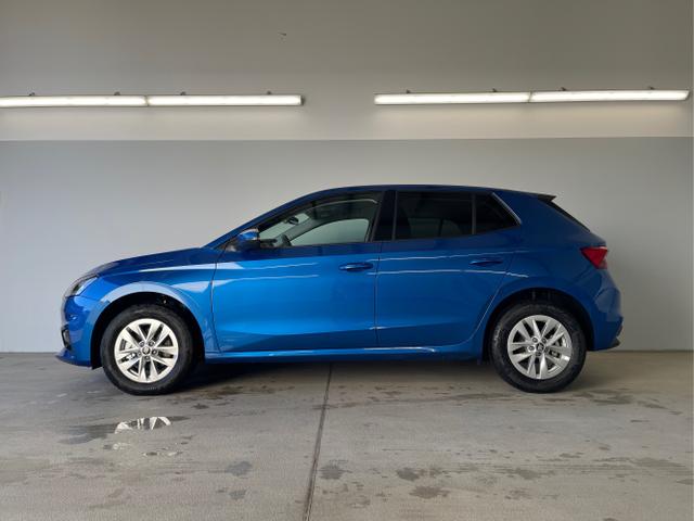 Skoda / Fabia / Blau / / / 115PS DSG Alu+AHK+Kessy+Kamera+GV5+Sitzheiz