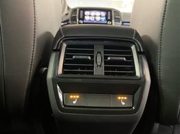 Skoda Karoq Sportline TSI 4x4 360°+19 Zoll+Navi+AHK+360°+ACC+Frontscheibe beheizbar+Travel Assist 