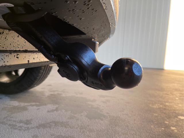 Skoda / Karoq / Schwarz / / / TSI 4x4 360°+19 Zoll+Navi+AHK