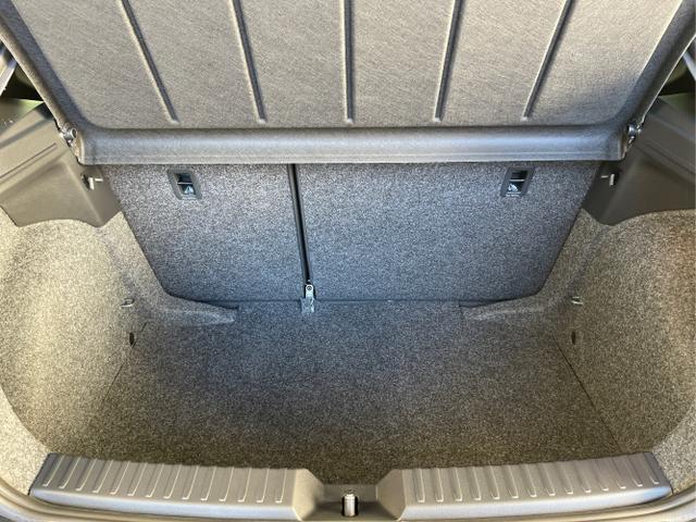 Seat / Ibiza / Grau / / / 115PS DSG Kessy+ACC+18 Zoll