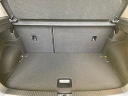 Volkswagen T-Cross 95PS PDC vo+hi+Sitzheizung+App+Side+Travel+Stau+ACC+Klima 