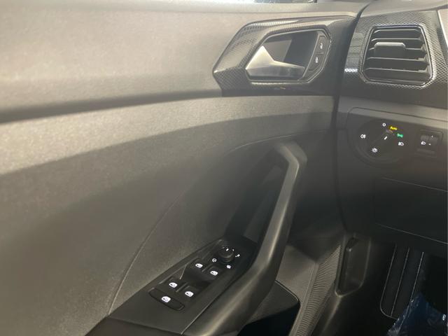Volkswagen / T-Cross / Weiß / / / 95PS PDC vo+hi+Sitzheizung+App+Side+Travel+Stau+ACC+Klima