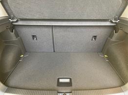 Volkswagen T-Cross 95PS PDC vo+hi+Sitzheizung+App+Side+Travel+Stau+ACC+Klima 