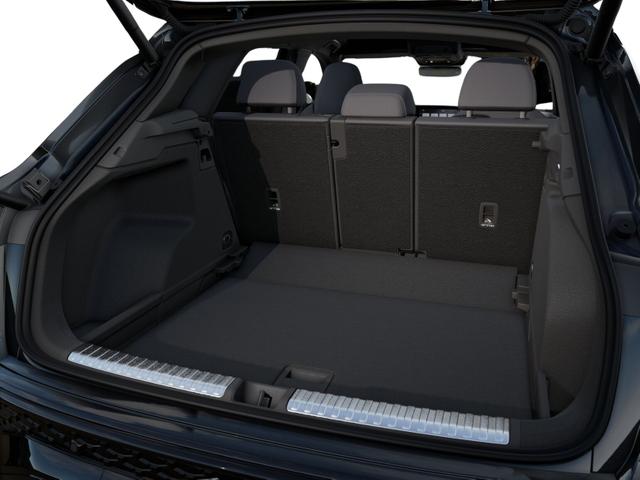 Q3 NEU TFSI quattro S line Tech+AHK+Alu19+LEDplus+KlimaPlus+ExtSchwarz 