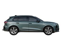 Audi Q3 NEU TFSI quattro S line Tech+AHK+Alu19+LEDplus+KlimaPlus+ExtSchwarz 